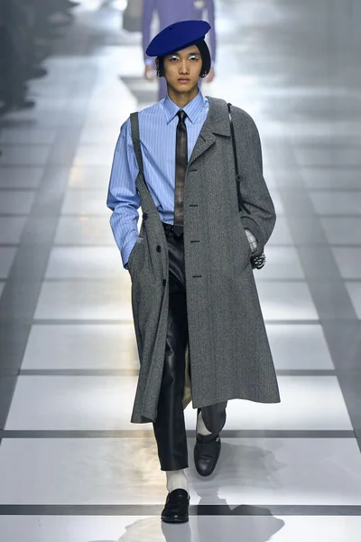 Look 9